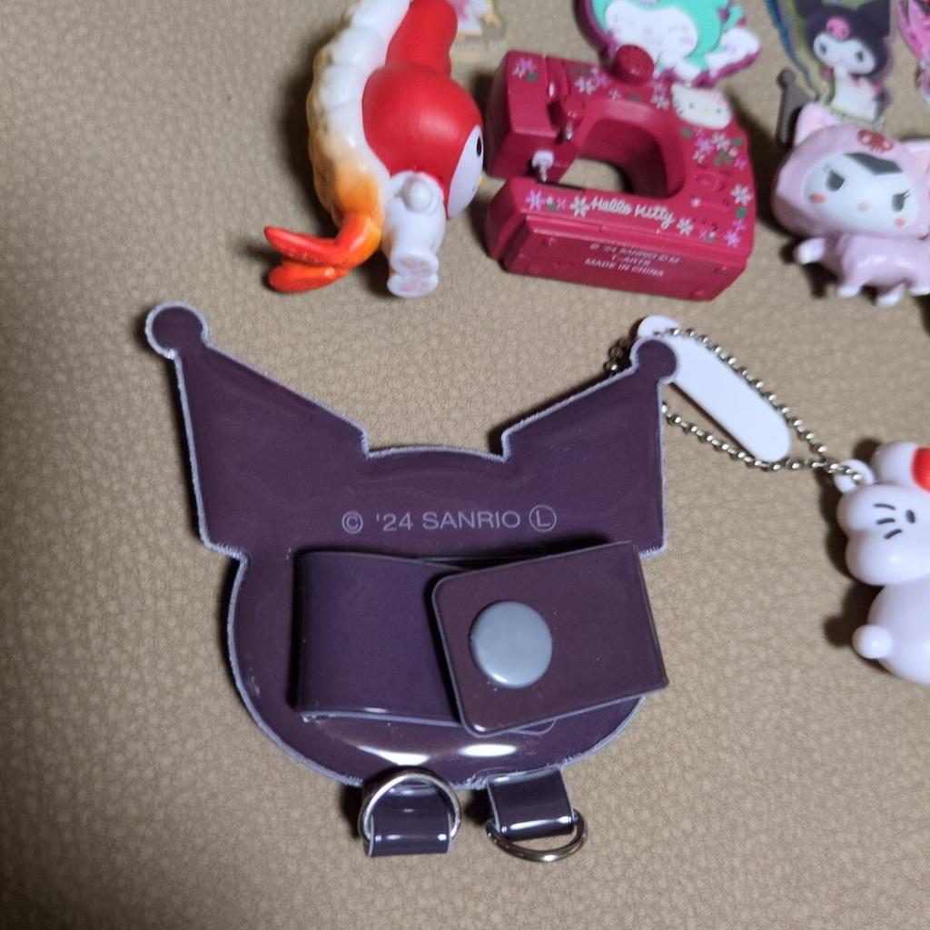 [GEBRAUCHT] Hello Kitty Kuromi My Melody Pompompurin Kiki Lala Maskottchen Acryl Schlüsselanhänger Figur Gacha Bündel Sanrio &