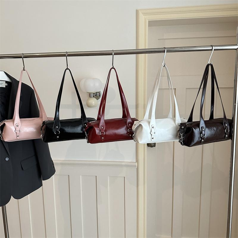 Hand-held Bag with Baguette Shape, Stylish and High-end, Single Shoulder with Underarm Strap Design
