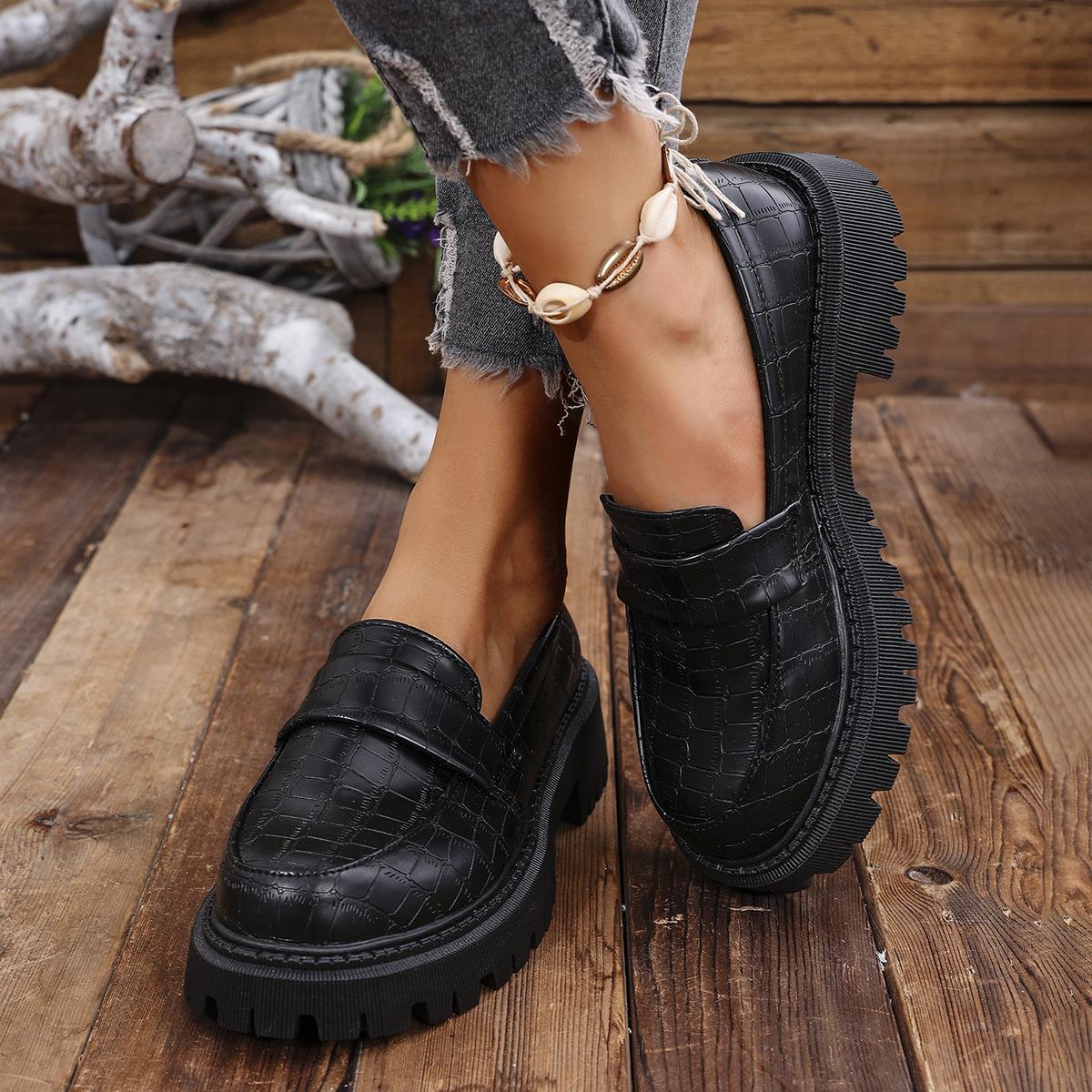 

Большие размеры мокасин на толстой подошве и толстом каблуке, маленькие кожаные туфли в британском стиле, европейские и американские, весенние и осенние, новые ретро-туфли с одной педалью 35 чёрный