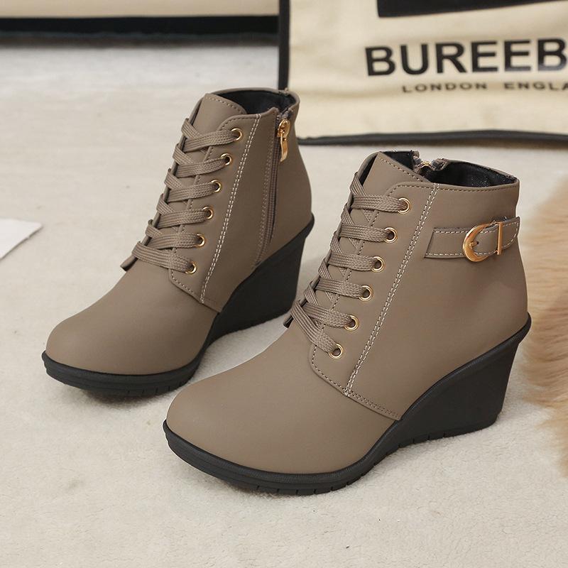 Women Plus Size Wedge Boots with Belt Buckle Decoration Martin Suede Side Zip Boots New FallWinter 35 2234₽