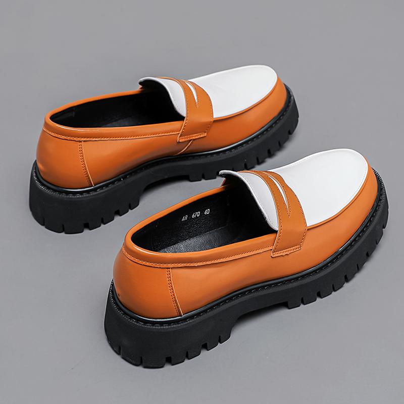 Neue Mode Herren Designer Lackschuhe Mode Mischfarben Penny Loafers Hochzeit Herren Bürokleid Lässiges Schuhwerk