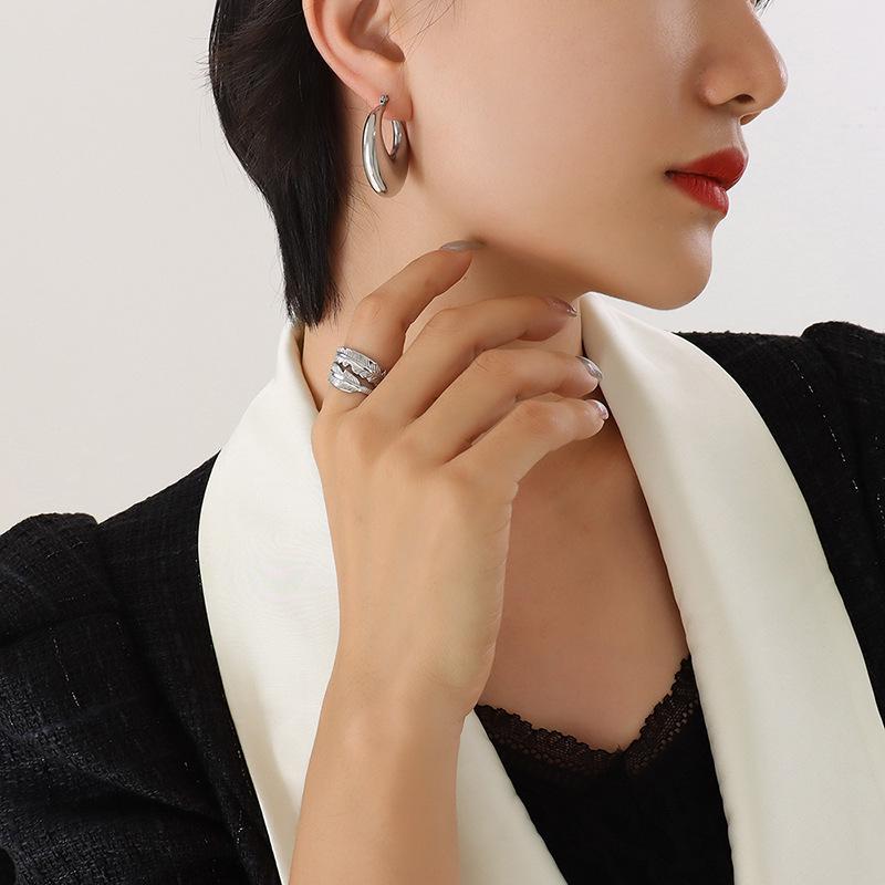 Exquisite Gold-Plated Titanium Steel Hoop Earrings - European Style, Non-Fading, Personalized Design