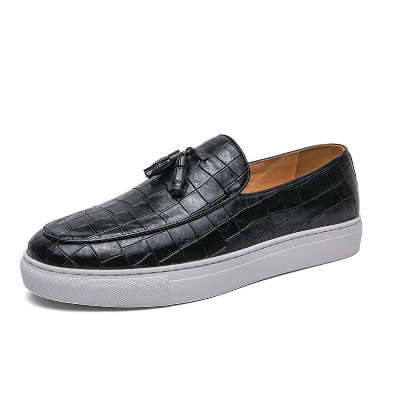Fashion Casual Leather Ultralight Comfortable Casual Male Footwear Mens Tassels Loafers Classic Men for Wedding Shoes Large Size Shoes