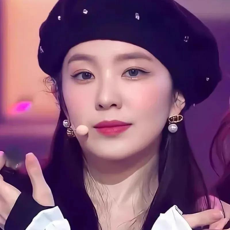 2026 Luxury Rhinestone Wool Thick Berets Artist French Korea Beret Women Painter Hat Girls Female Warm Walking Cap