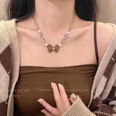 It Looks Weird! Autumn and Winter Flocking Bow Necklace Femininity Versatile Splicing Pearl Sweater Chain Design