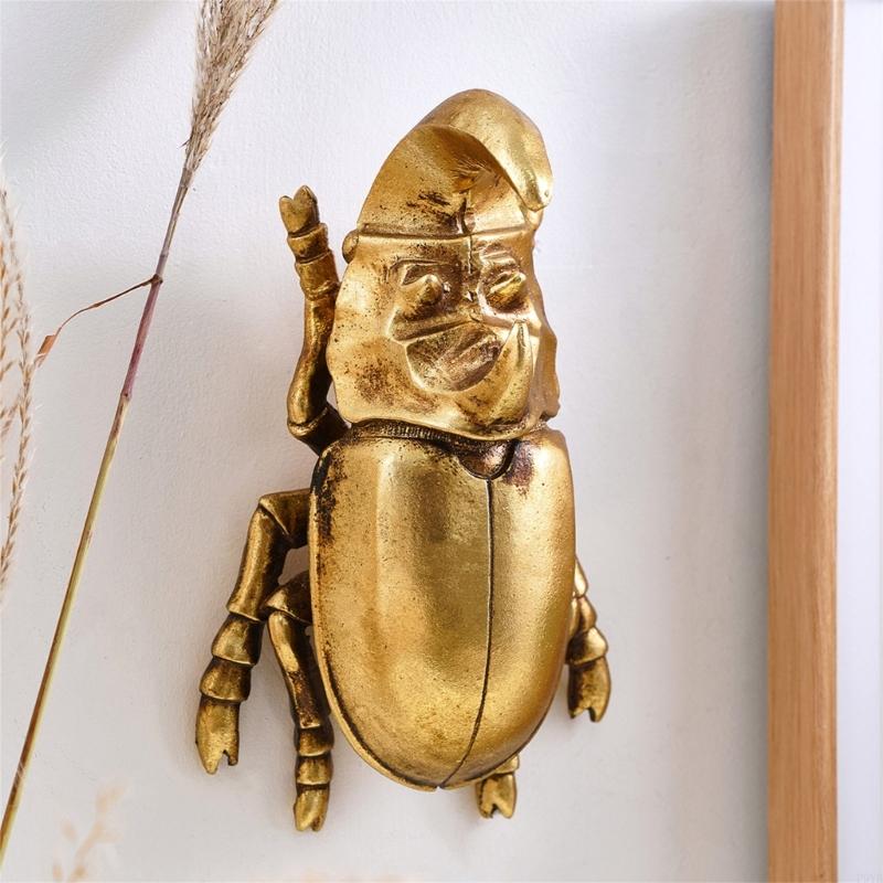 Realistic Rhinoceros Insect Wall Art Sculpture Handcrafted Resin Animal Hanging Statue Ornament For Home Office Decors P9YB
