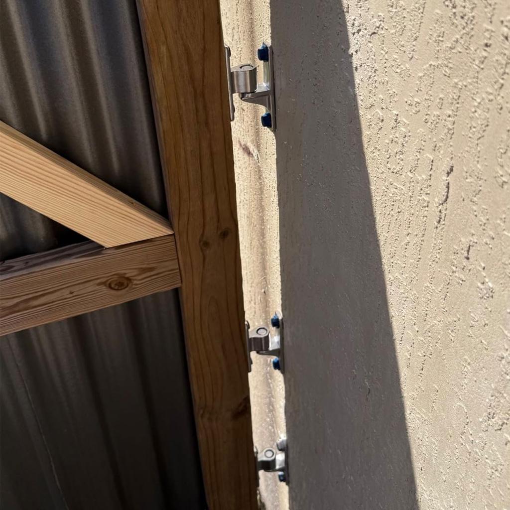 1/2/4 Pack Wall Mount Gate Hinges Portable Wall Plate Hinges for Outdoor Chain Link Fence Gate with 5/8Inch Hinges Pin