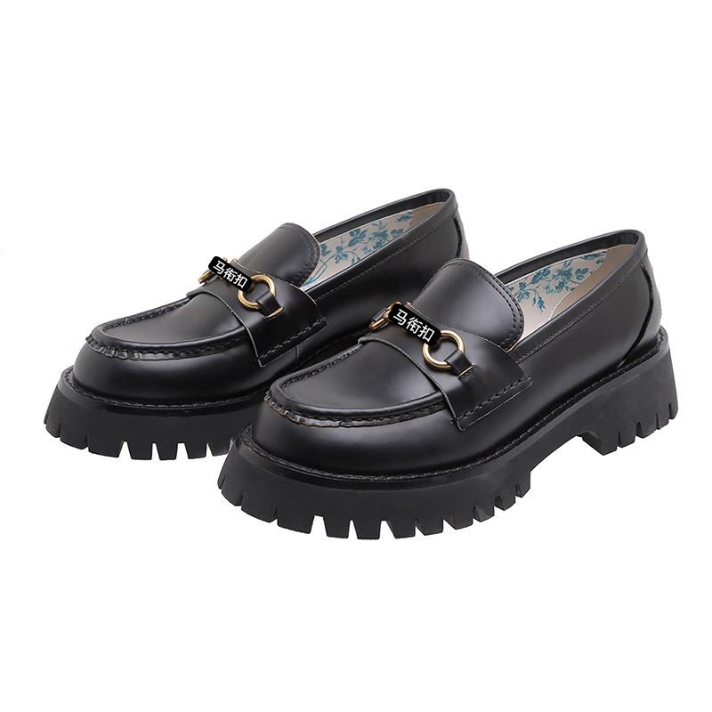 

Axi brother bee single shoes new autumn horse buckle small leather shoes women s muffin thick sole 40 чорний