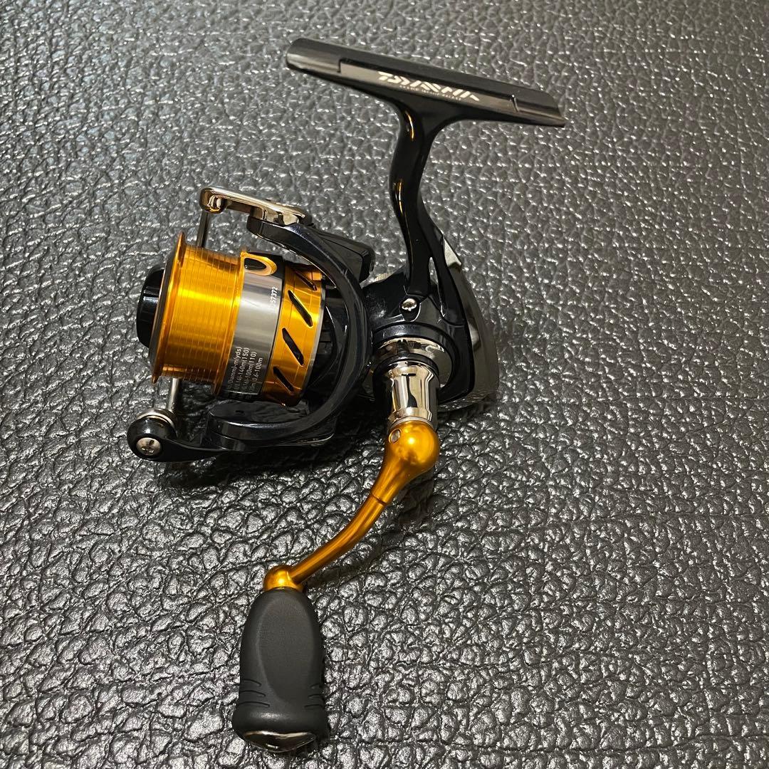Used Daiwa Revros 2004 spinning reel