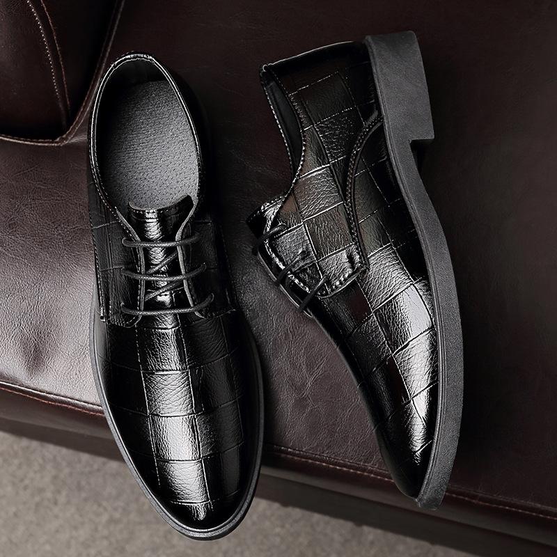 Versatile shoes Work plaid print pointed men's leather shoes Lace-up men's business casual leather shoes British style men's shoes