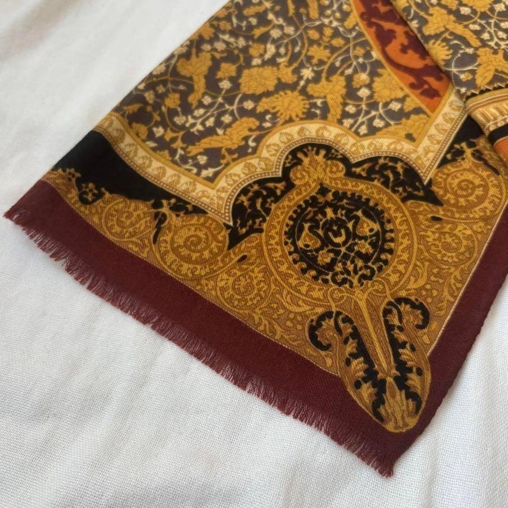 Used Etro Luxurious Gorgeous Color Stole Black Brown