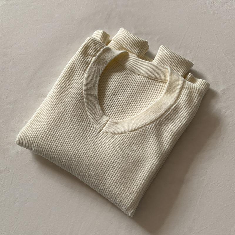 Neck Sweater Women's New Thickened Plush Bottoming Shirt In Autumn and Winter with an Integrated Plush White Top