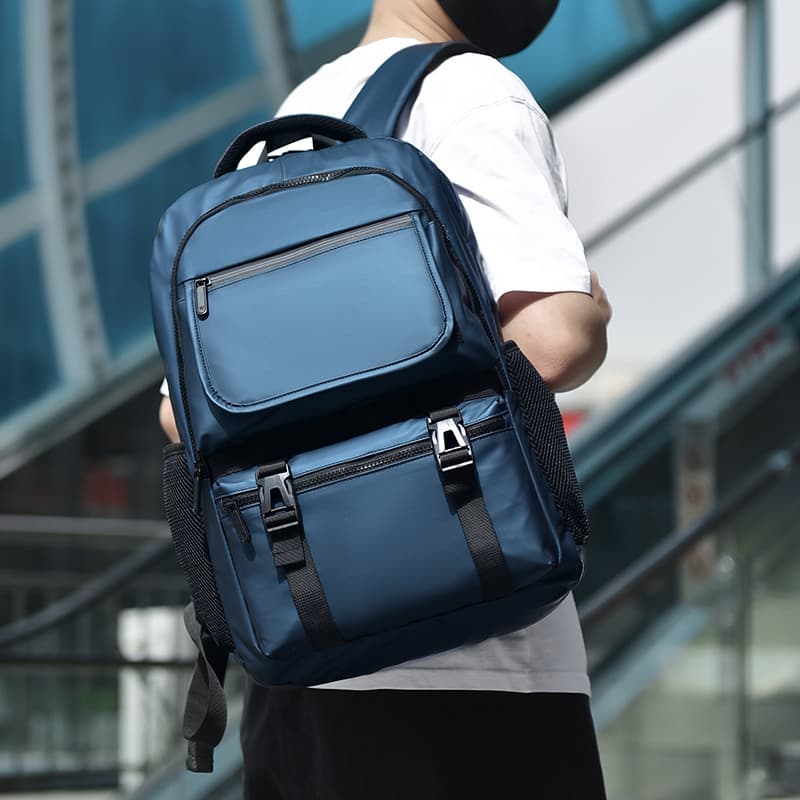 New Men's Lightweight Outdoor Backpack Computer Backpack