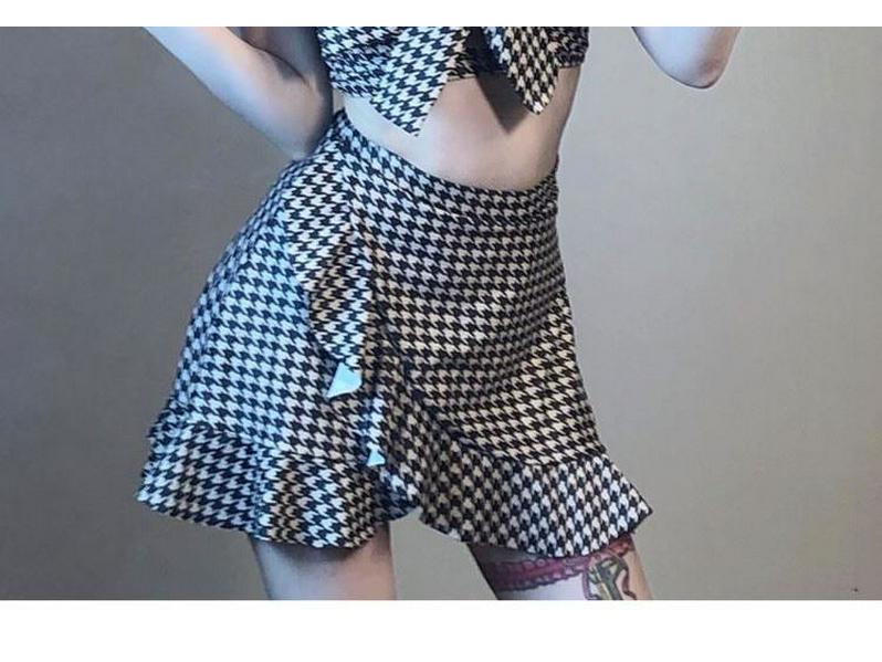 Women's High-End Academy Style Split Swimsuit - Perfect for Summer, Water Parks, and Seaside Photos.