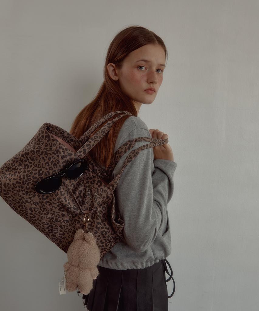 Leterie Suede Square Leopard Shoulder Bag_Brown