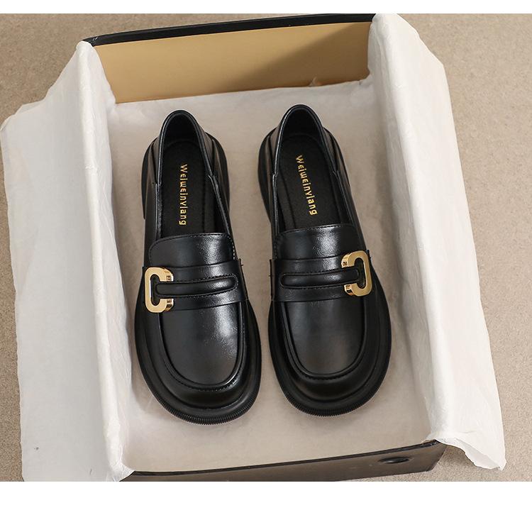 

Модные туфли из мягкой кожи на платформе, женские мокасины с металлическим декором на танкетке, туфли-лодочки для женщин 2024 года, дизайнерские туфли на каблуках 39 чёрный