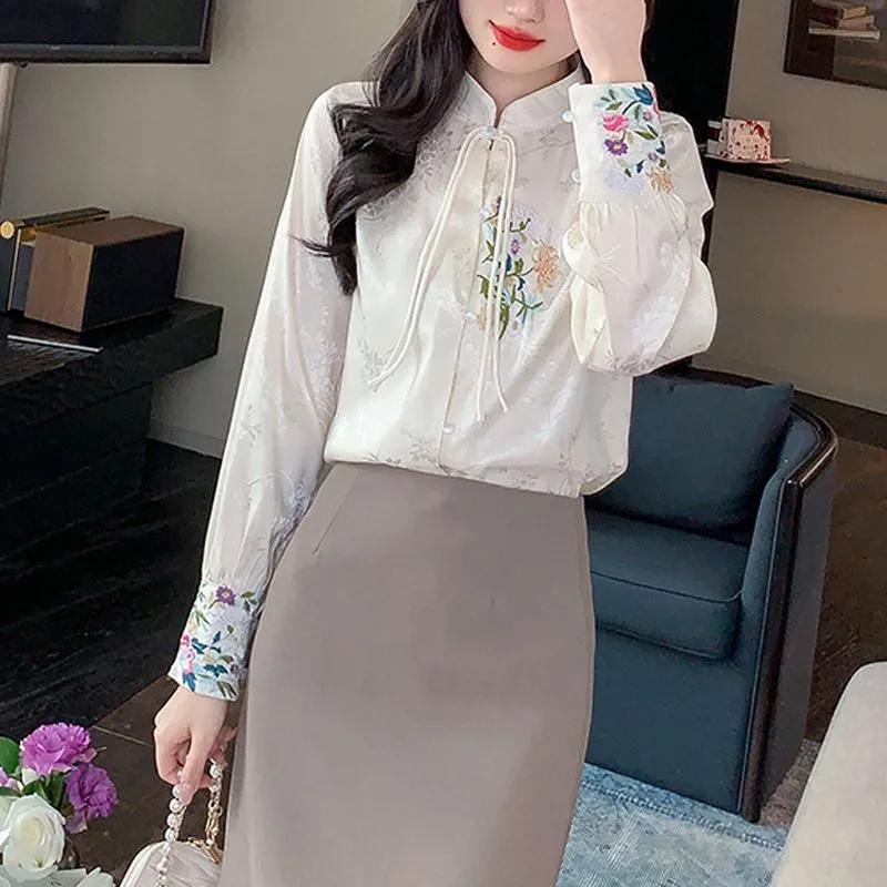 Women's Chinese Style Floral Embroidery Stand Collar Blouse
