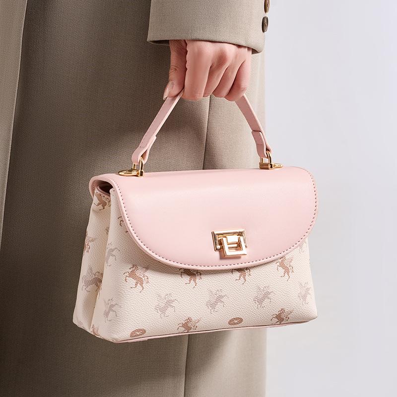 

Trend ins style autumn new contrasting color messenger bag to work daily versatile commuting fashion popular shoulder bag women розовый