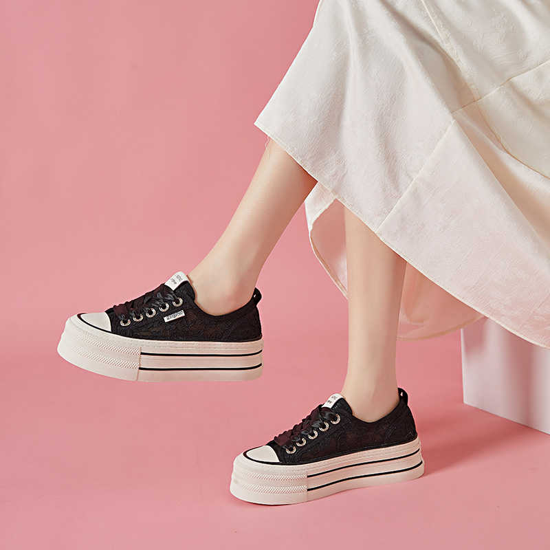 Fashion Increase Height Normal Leather Sneakers Brand Woman Chunky Golf Women Shoes Spring Woman Boots Sport Shows Novelties