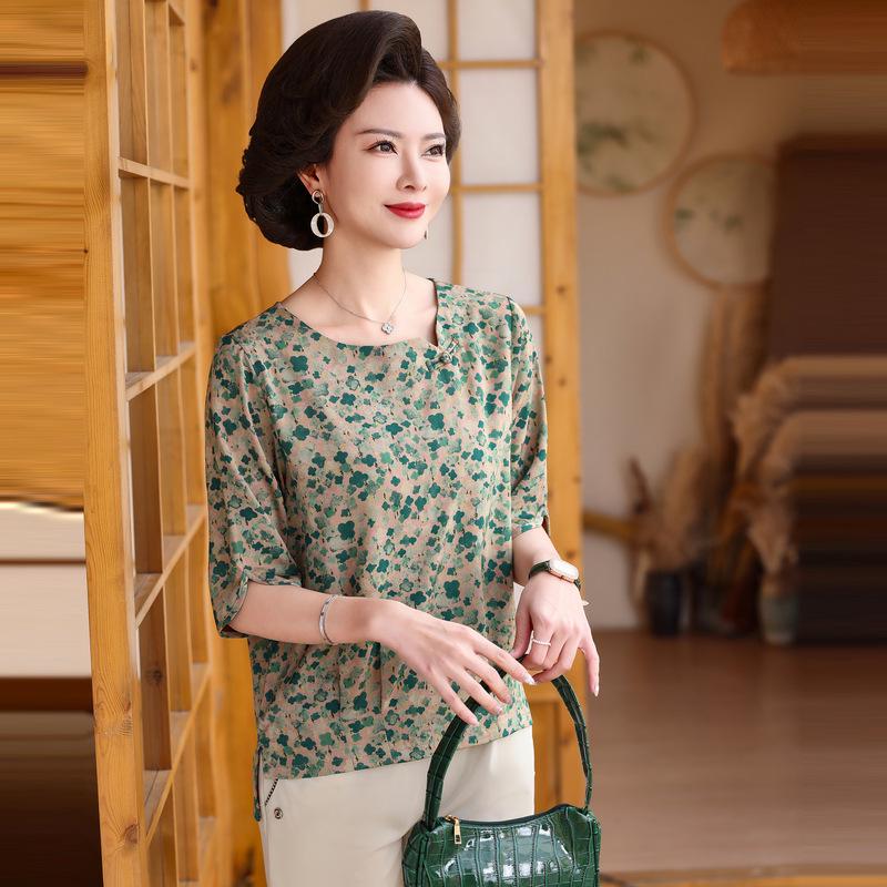

Mom s Stylish Summer 3/4 Sleeve T-Shirt - Age-Reducing Top for Middle-Aged and Elderly Women 4XL 125-145 lbs зелений