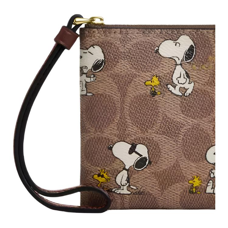 Coach X Peanuts Collaboration 16 Pattern Print Design Coated Canvas Clutch Bag Small Women Clutch Brown Multicolor CBS82-IMY3O