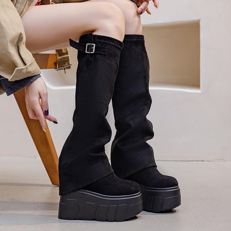 Botas Femininas de Cano Alto com Sola Grossa de 14cm - Outono/Inverno 2025 Plissado Irregular Cor Sólida