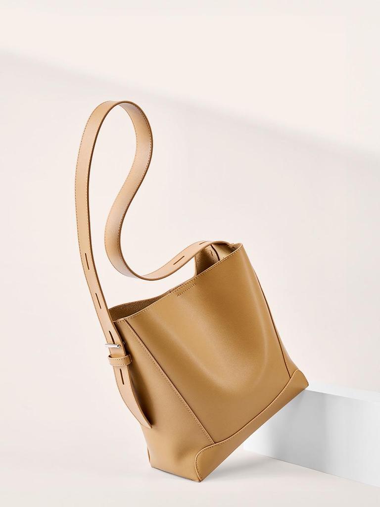 Premium Women's Genuine Cowhide Leather Bucket Bag 2026 - Large Capacity, Single Shoulder & Crossbody