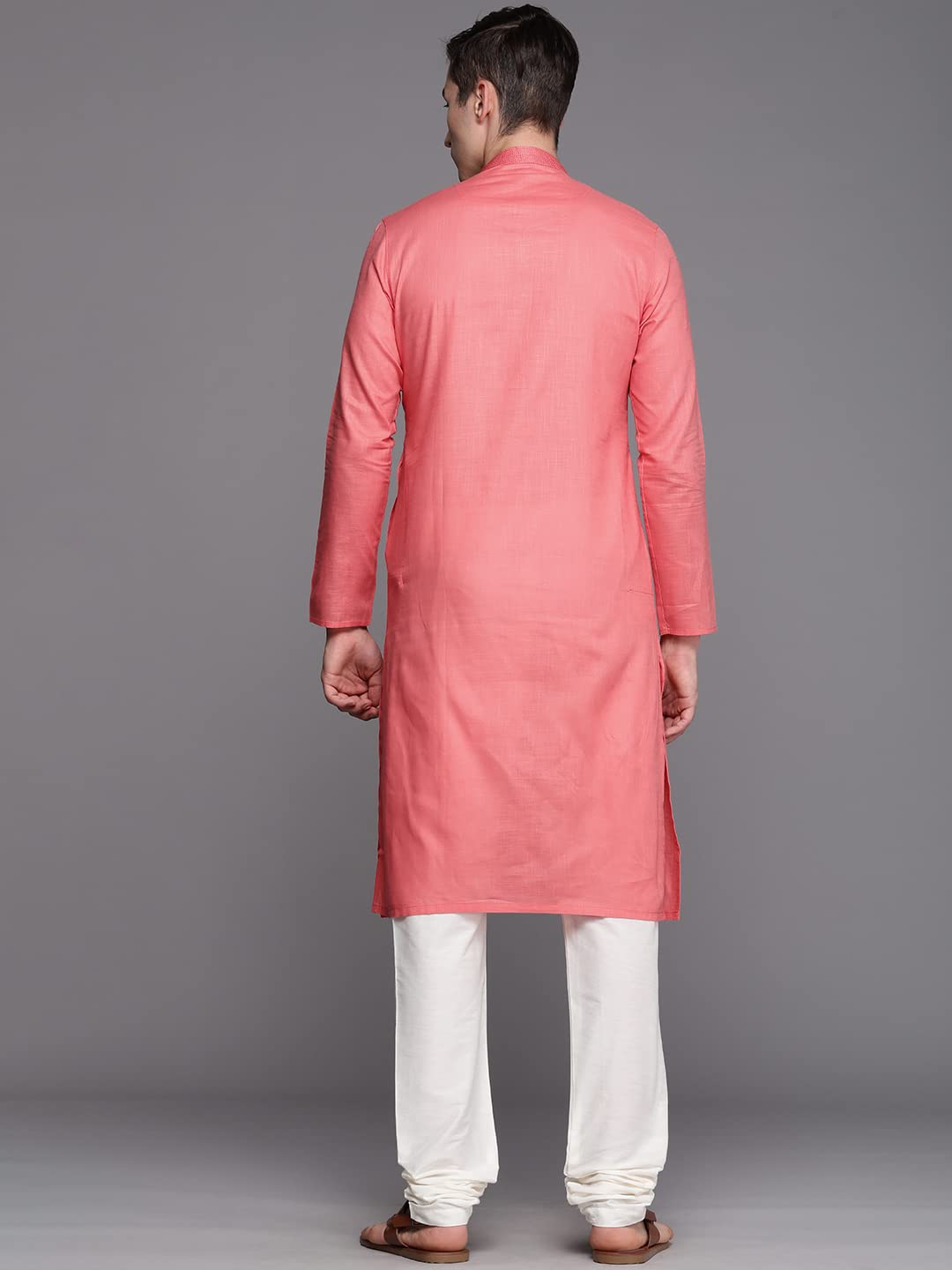 Manyavar Kurta Set for Men, Full Sleeves Mandarin Collar Ethnic Kurta Set for Engagement, Wedding, Party Solid (Dark Pin XL розовый