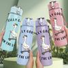 1 Stück Alberne Gans Lustiger Cartoon-Druck 750ml Farbe Kunststoff Sport-Wasserflasche Auslaufsicher Klappdeckel mit Strohhalm Geeignet für Sport Büro Zuhause