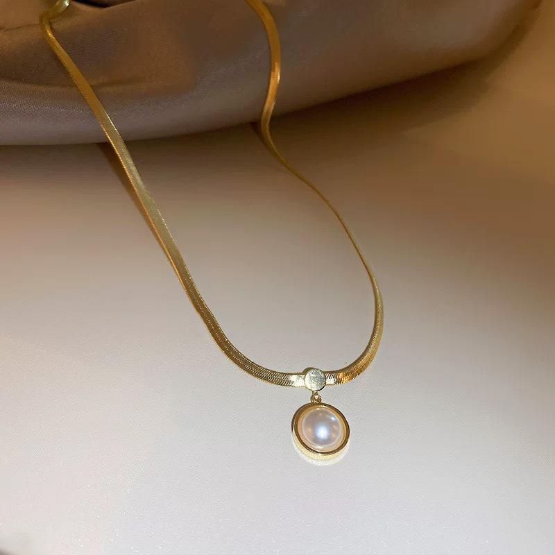 Minimalist Titanium Steel Clavicle Necklace with Pearl Pendant for Women - Versatile Cold Style Fashion Jewelry