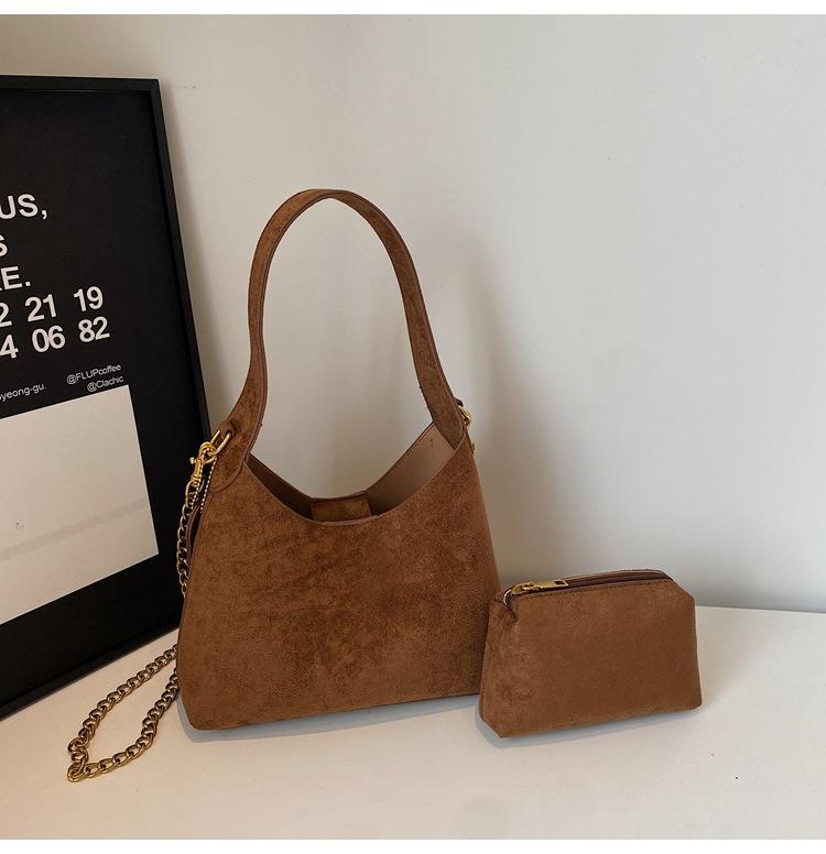 Large Capacity Suede Tote Bag Women's 2025 New Autumn and Winter Shoulder Crossbody Retro Niche Underarm Bag