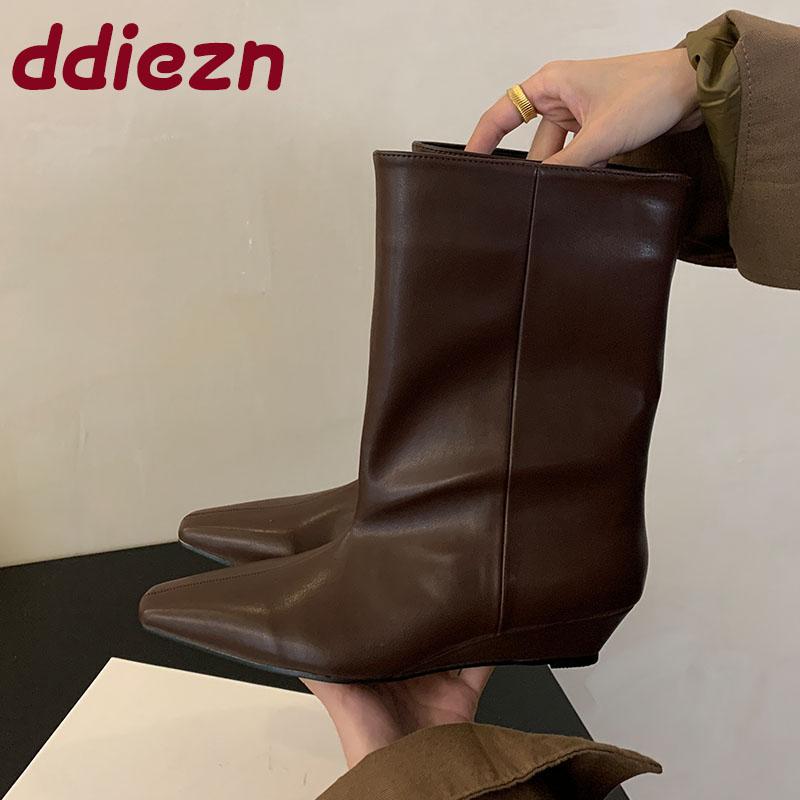 Móda Módní Dámské Kotníkové Boty s Klínkem Špičaté Boty Dámská Nazouvací Obuv Nízký Podpatek Dámské Krátké Westernové Kotníkové Boty Nové