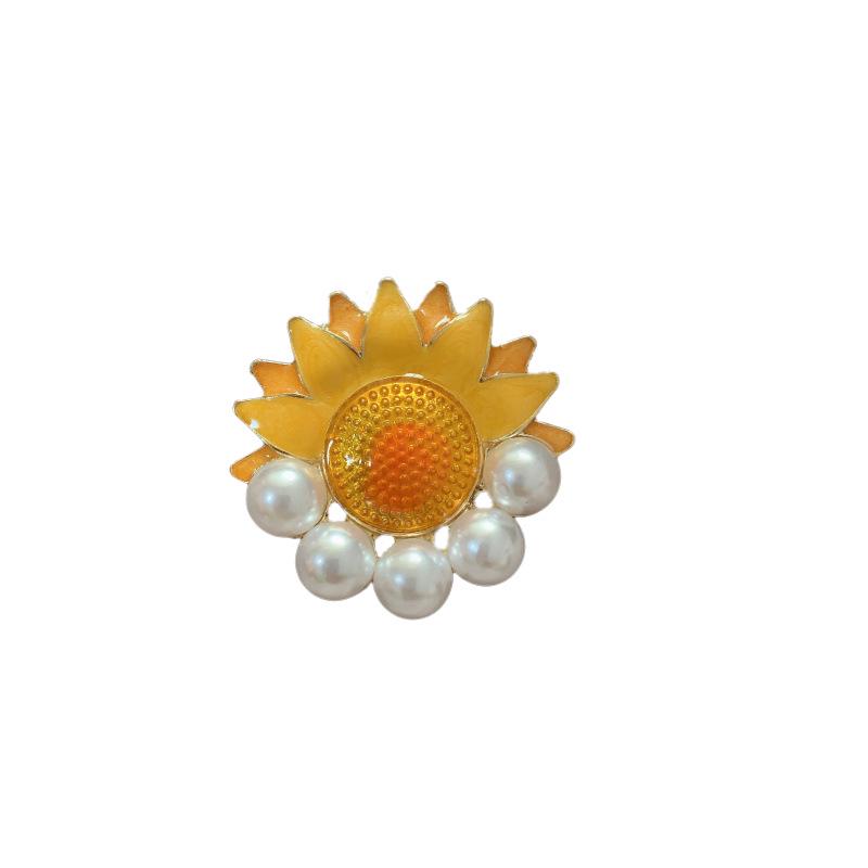 Retro smaltovaná brož inspirovaná Van Goghem: Meruňková slunečnice, diamantová brož Slunce a Měsíc