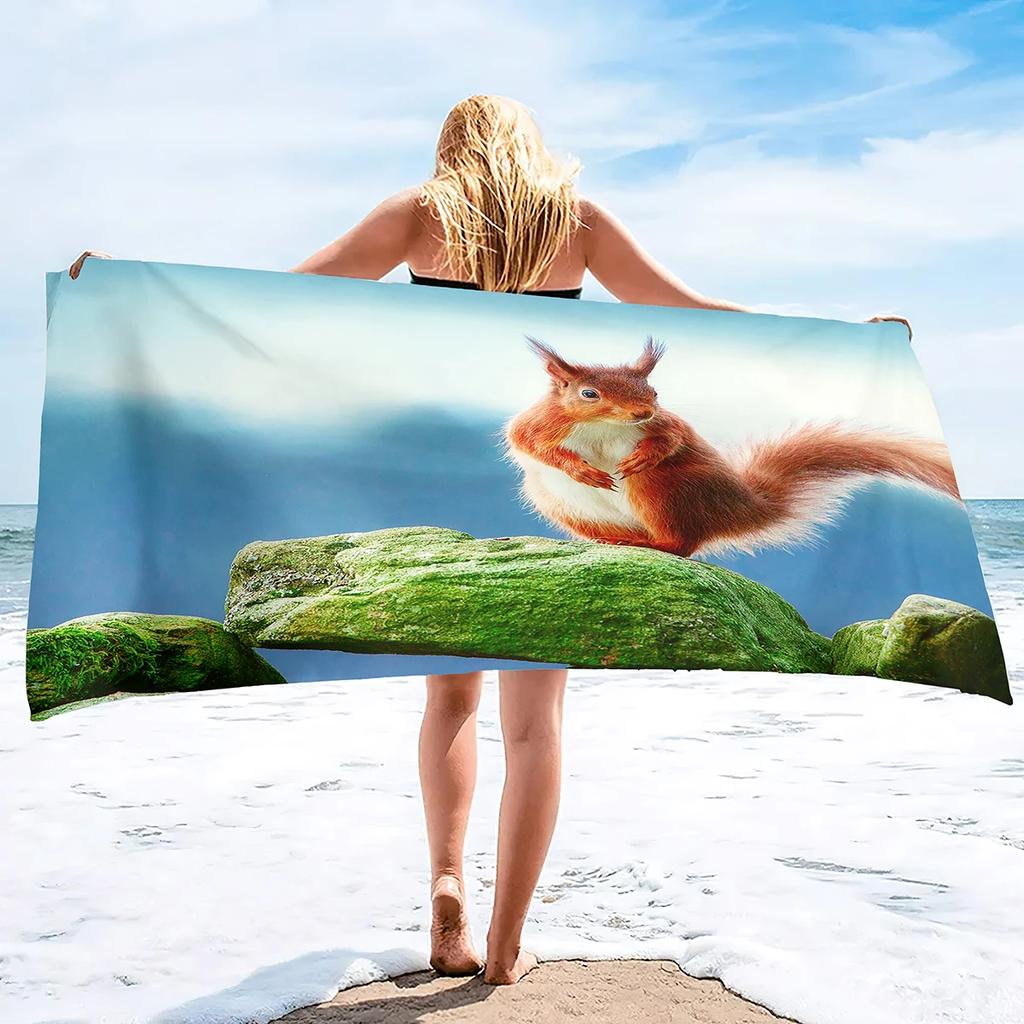 Squirrel Beach Towel Large Beach Towels Pool Towels Microfiber Beach Towels Highly Absorbent Lightweight,Soft and Quick Dry