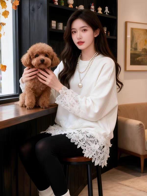 Plus-Size Women's Lace Spliced Mid-Length Sweatshirt: New Long-Sleeved Base Layer for Spring and Autumn, Belly-Covering Design
