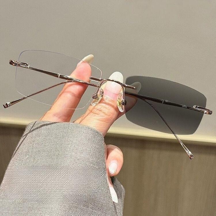 Women's INS Style Photochromic Myopia Glasses Fashionable Frameless Blue Light Blocking Turn Grey Near Sight Eyewear 0 To -4.0