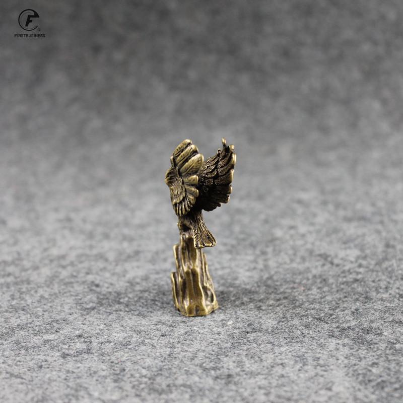 Antique Solid Copper Ornaments Bronze Young Eagle Statue Brass Miniatures Figurines Home Decorations Office Desk Decor Tea Pets
