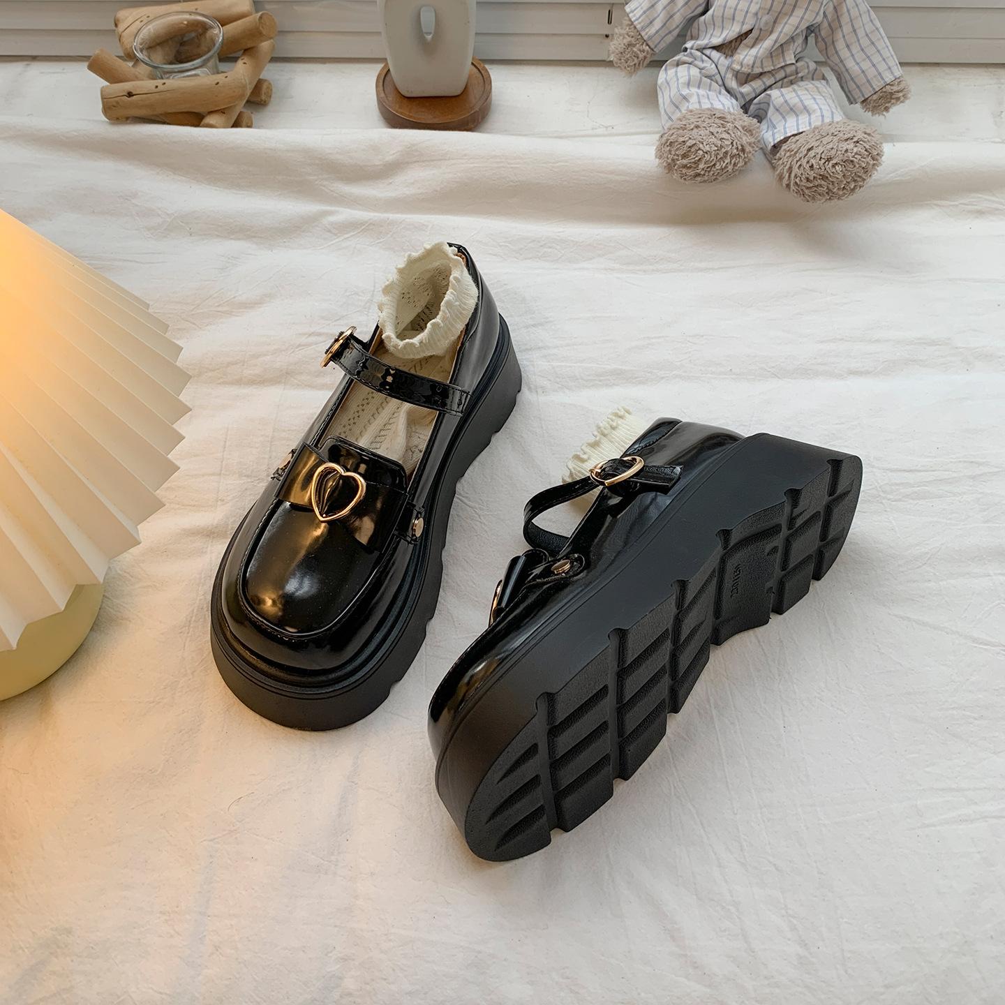 

Queen Fan Black British Style Platform Small Leather Shoes Women s 2025 New Autumn Height Increasing French Love Single Shoes 35 чёрный