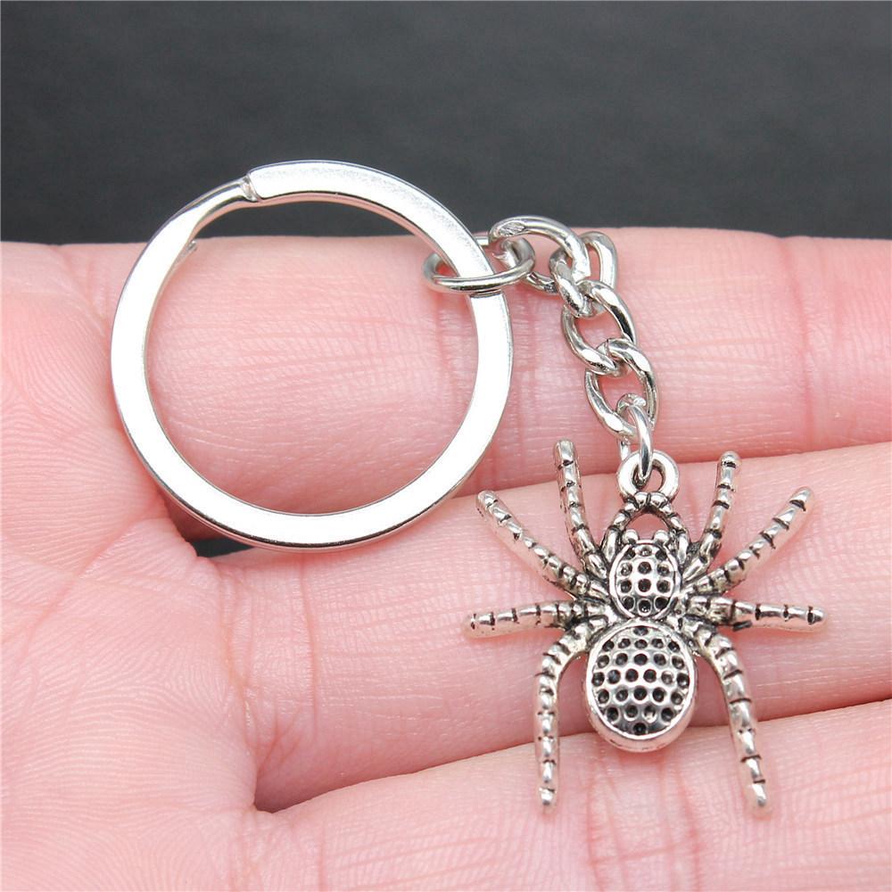 Halloween Spider Bat Spooky Keychain for Couples New Arrival Vintage Graduation Gift Simple Key Organizer