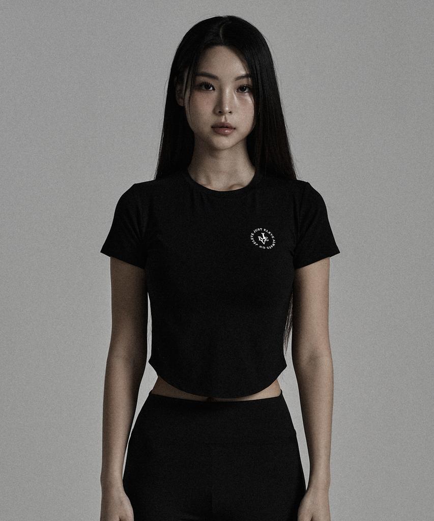 JELEVE Sporty Logo Crop Short Sleeve [Black]