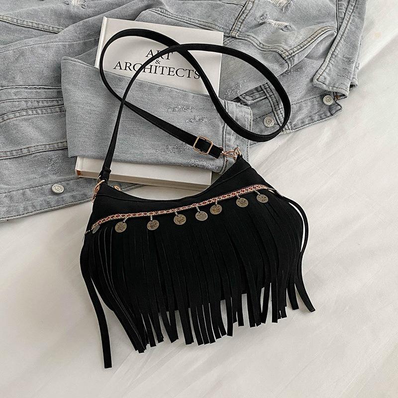 

Today s popular tassel bag women s new retro versatile rivet bag fashionable one-shoulder crossbody bag