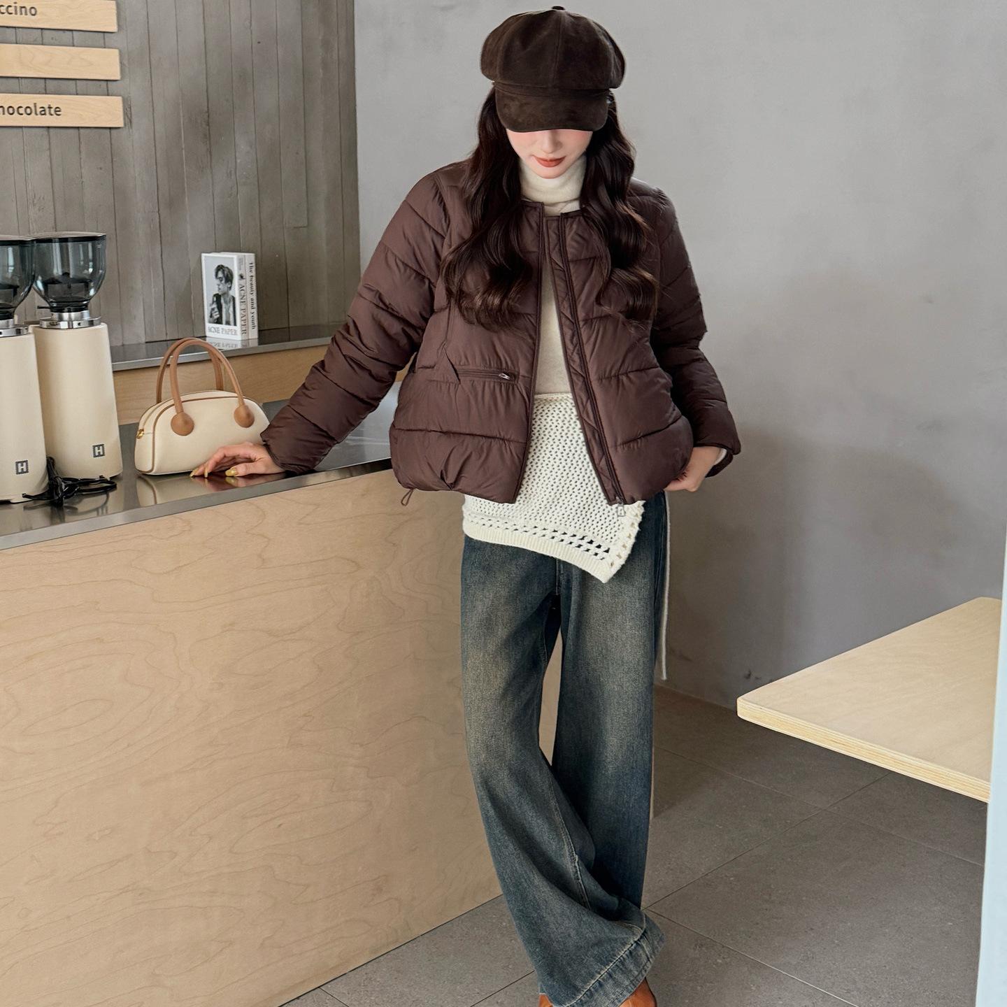 

Короткая женская осенне-зимняя стеганая куртка с круглым вырезом, свободного кроя, модная, в стиле «маленький аромат», теплая XXL кофейный