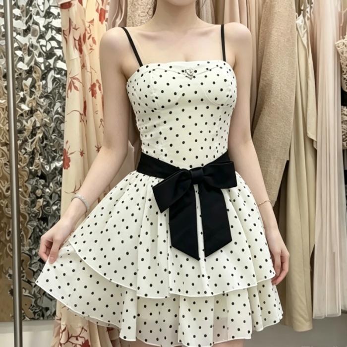 New Summer Daughter Wind Polka Dot Suspender Dress Women's Bow Waist Thin Cake Dress Princess Dress