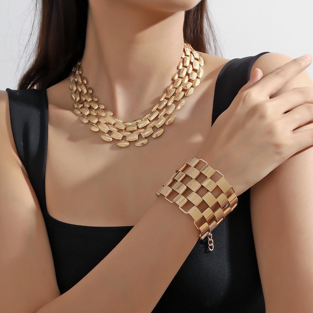 Oversized Openwork Chain Set - Bold European Necklace & Bracelet
