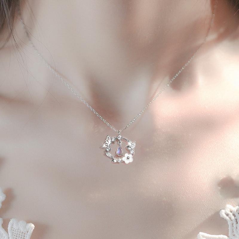 Exquisite Butterfly Flower Necklace For Women Romantic Zircon Moon Cat Cherry Blossom Clavicle Chain Necklaces Wedding Jewelry