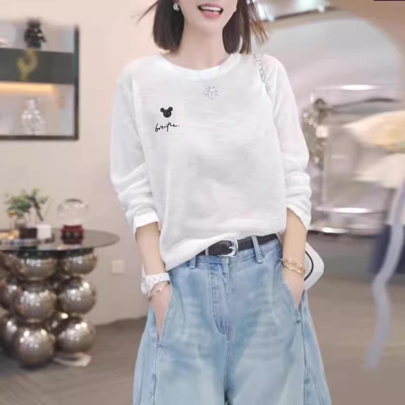 

2025 Autumn Women s White Snowflake Print Long Sleeve Cotton Cardigan 4XL (145-160 jin)