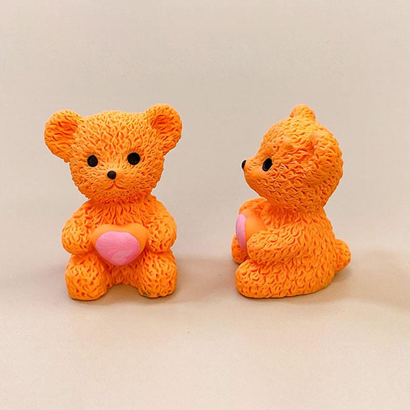 1PC Sitting Bear Mini Craft Fairy Garden Ornament Resin Kawaii Love Bear Figurines Miniature Dollhouse Home Decoration