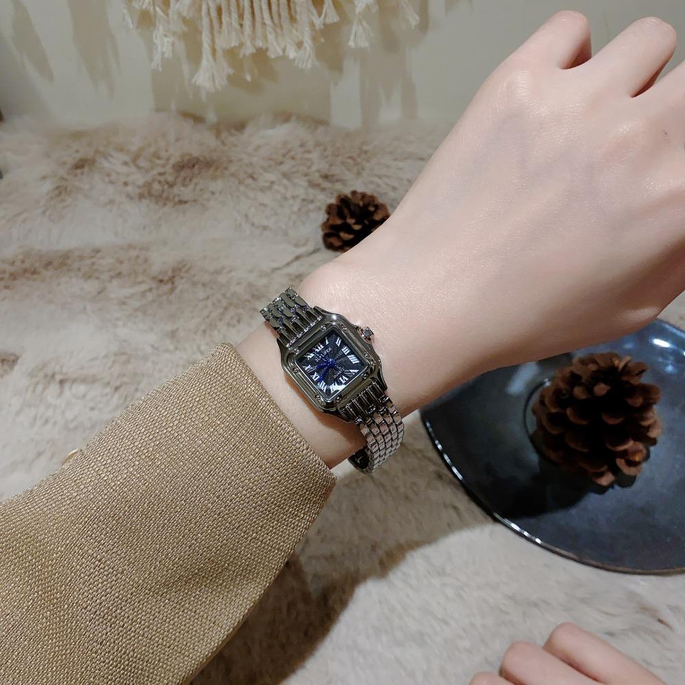 Small Square Chain Watch Women's Niche Roman Scale Literary Light Luxury Quartz Watch