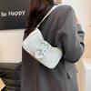 Simple and fashionable large-capacity messenger bags are popular today. Small square bags  summer new trendy fashion shoulder bags
