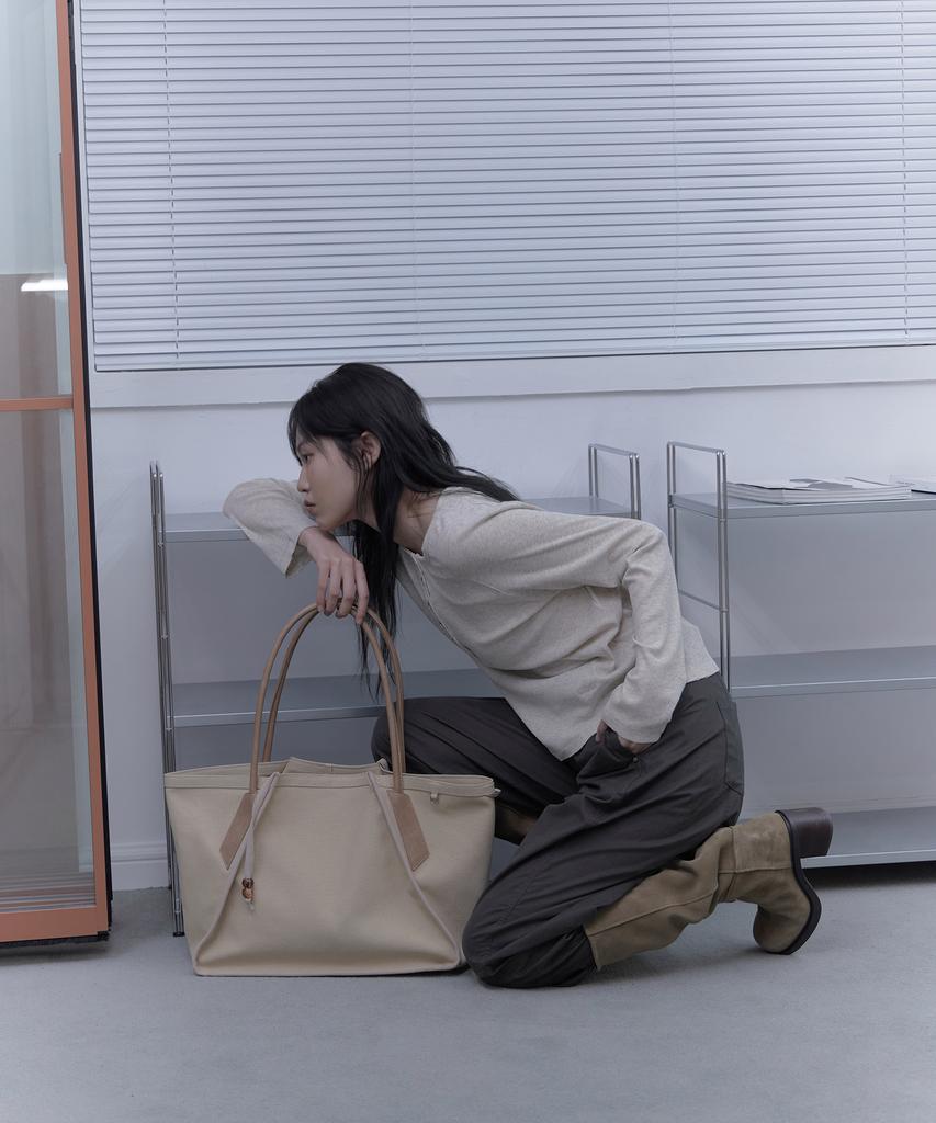 Haveawhale Sio Canvas Bag (Be)